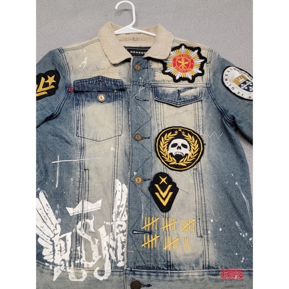 Reason Jacket Mens Small Sherpa Lined Denim Patch Embroidered Graphic Streetwear - Picture 2 of 12